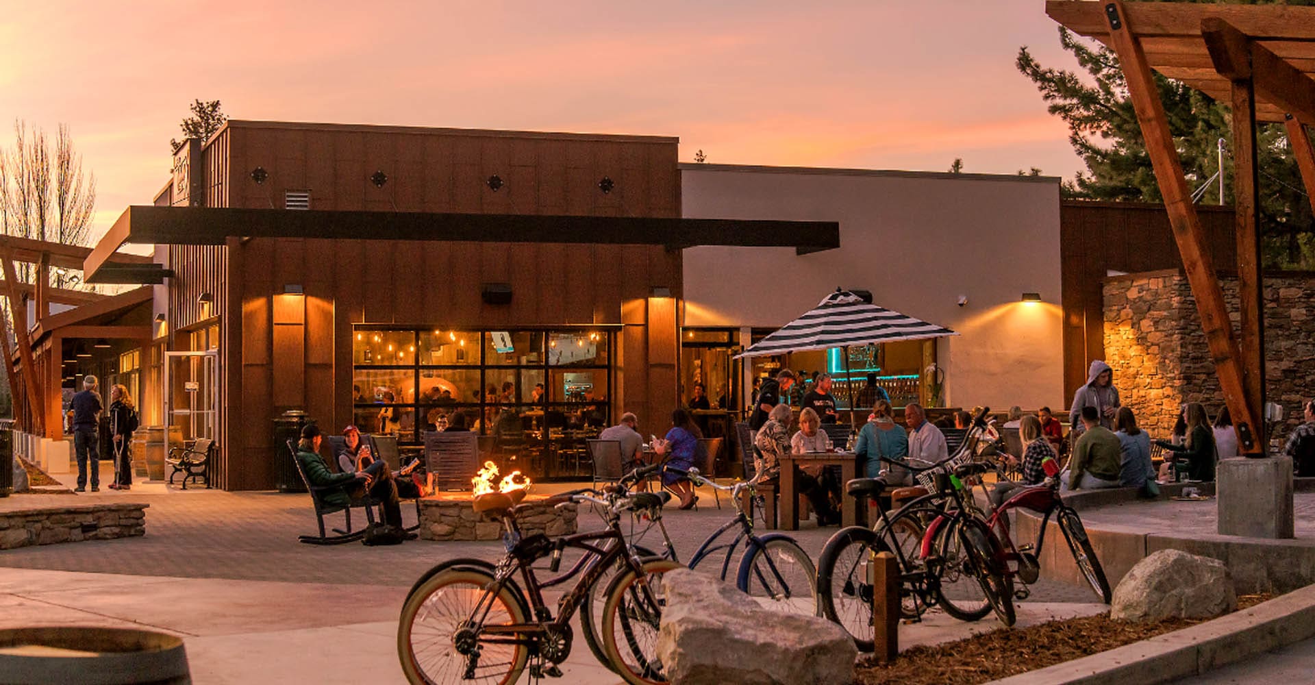 Breweries – Aleworx- Beer – Lake Tahoe – Brewery – Food – Restaurant Breweries - Aleworx- Beer - Lake Tahoe - Brewery - Food - Restaurant